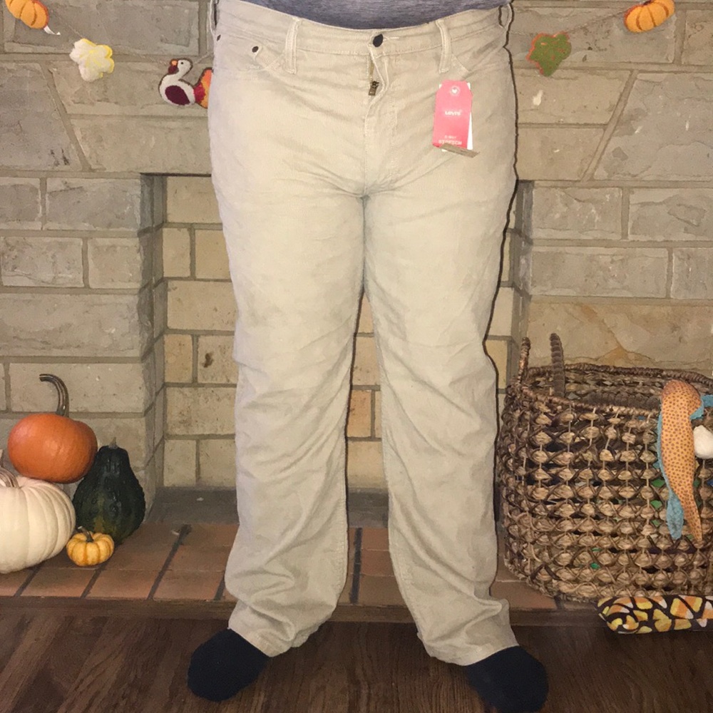 Levi Corduroy Pants